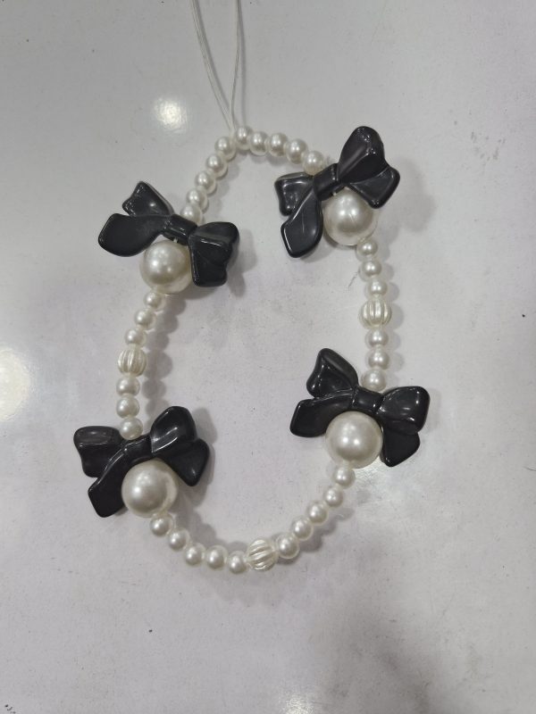 بند آویز مروارید پاپیونی مشکی